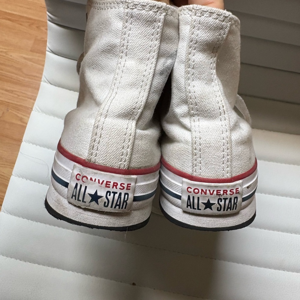 Converse Kids High-Top Sneakers in White and Red - Picture 15 of 16